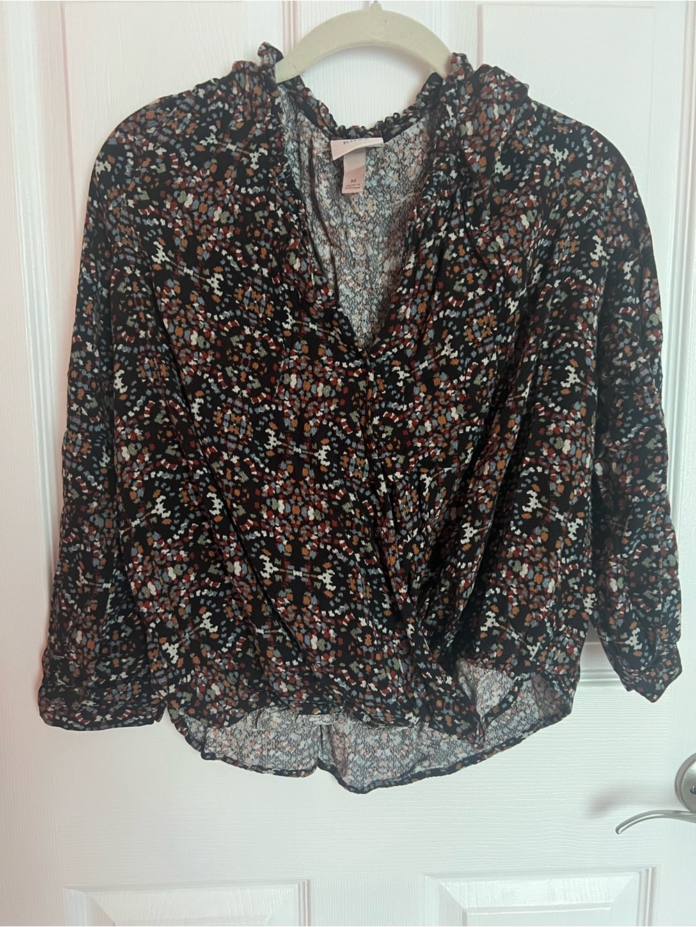Knox Rose Black Multicolor Floral Ruffle-Neck Blouse